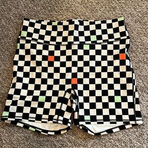 NWOT Fabletics Checked Bike Shorts 3X